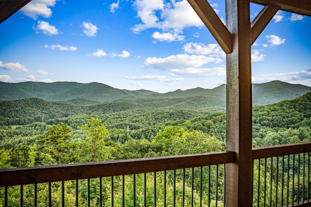 400 Cloudland Trace