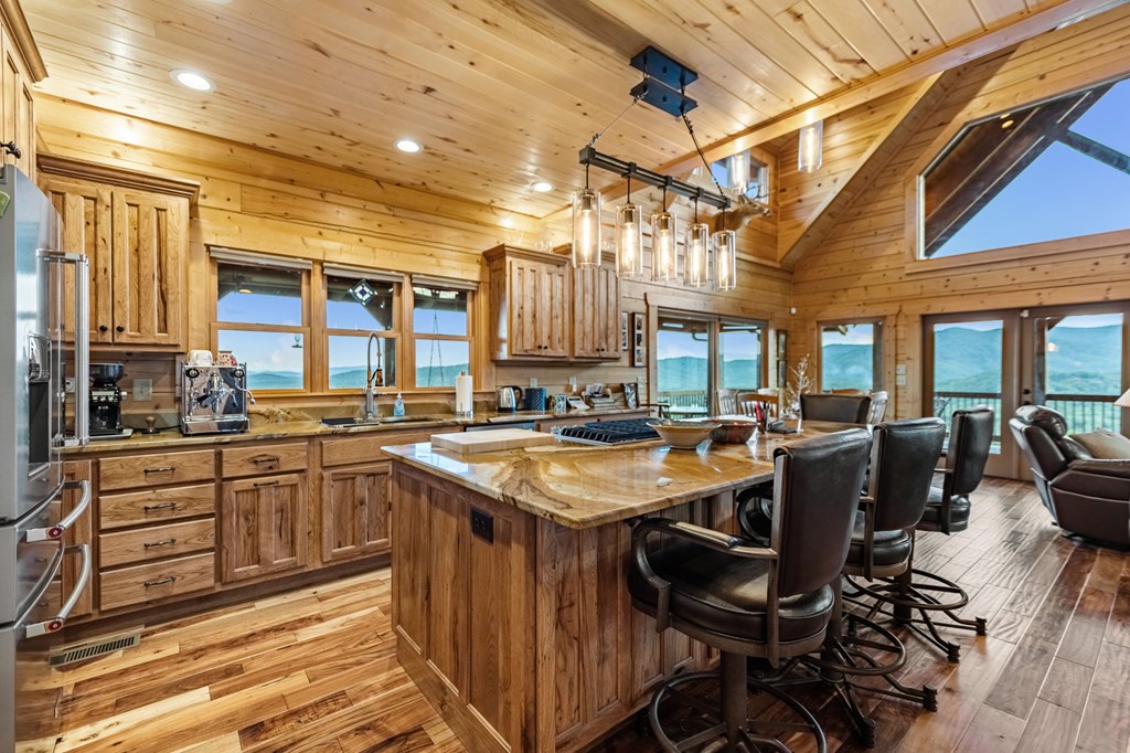 400 Cloudland Trace