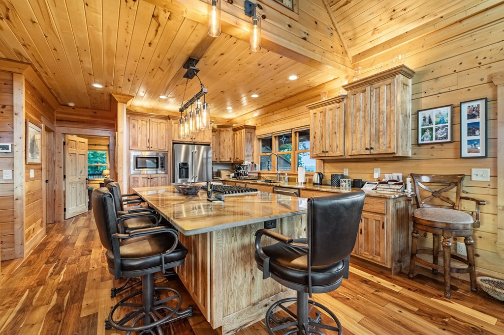 400 Cloudland Trace