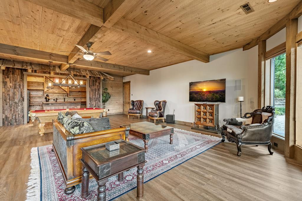 289 Chickadee Drive