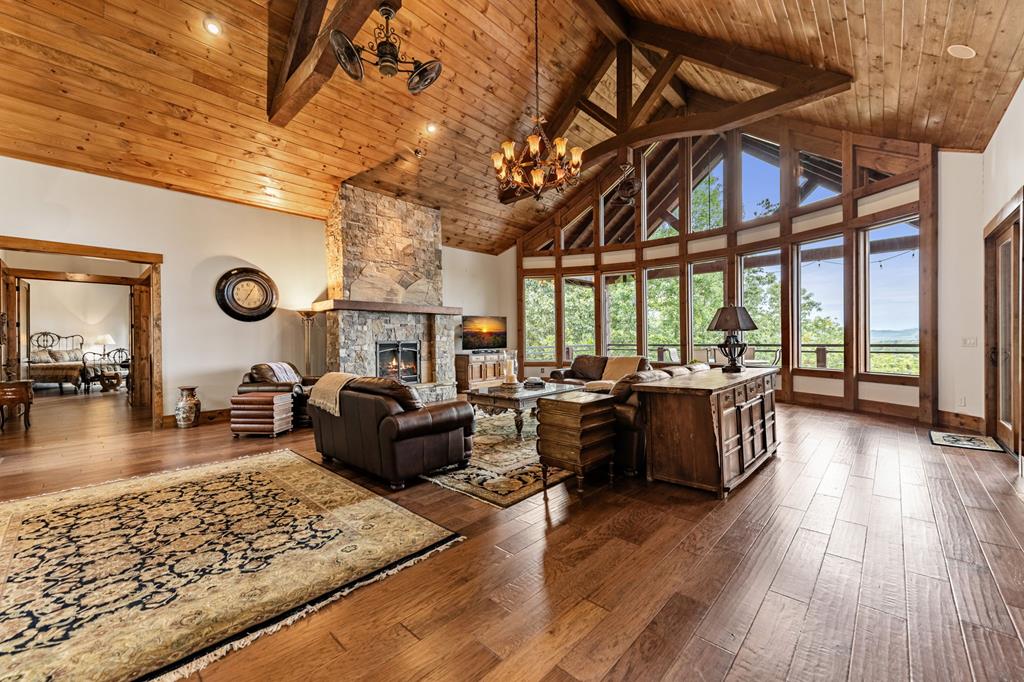 289 Chickadee Drive