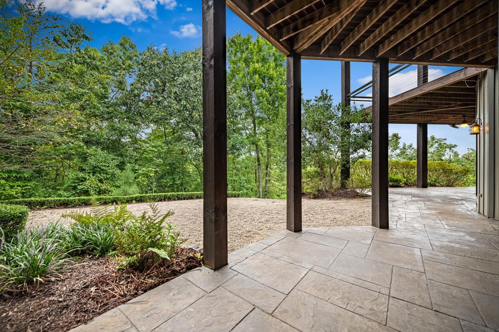 289 Chickadee Drive