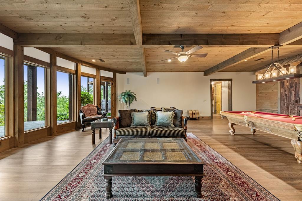 289 Chickadee Drive