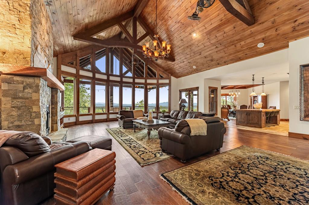 289 Chickadee Drive