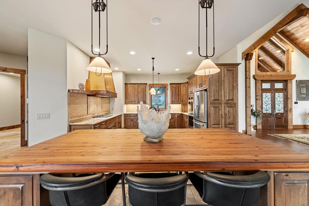 289 Chickadee Drive