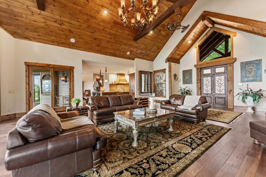 289 Chickadee Drive