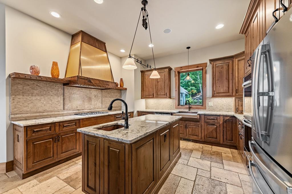 289 Chickadee Drive