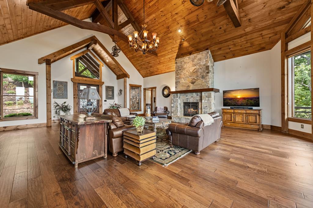 289 Chickadee Drive