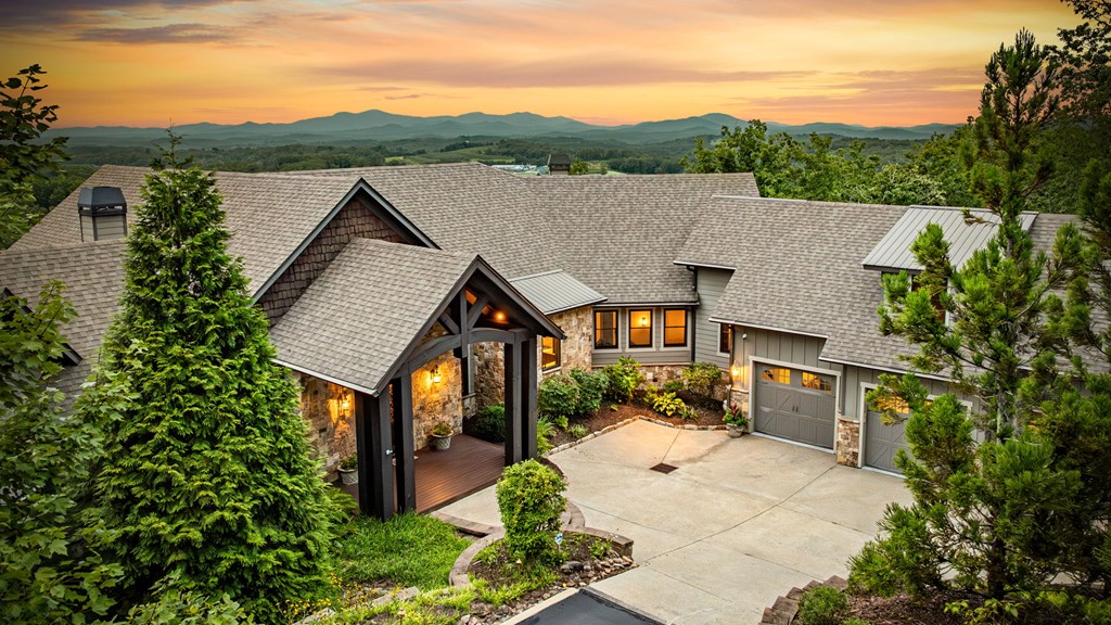 289 Chickadee Drive