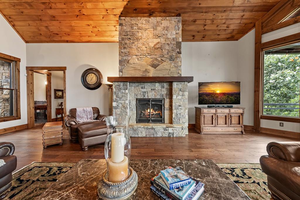 289 Chickadee Drive