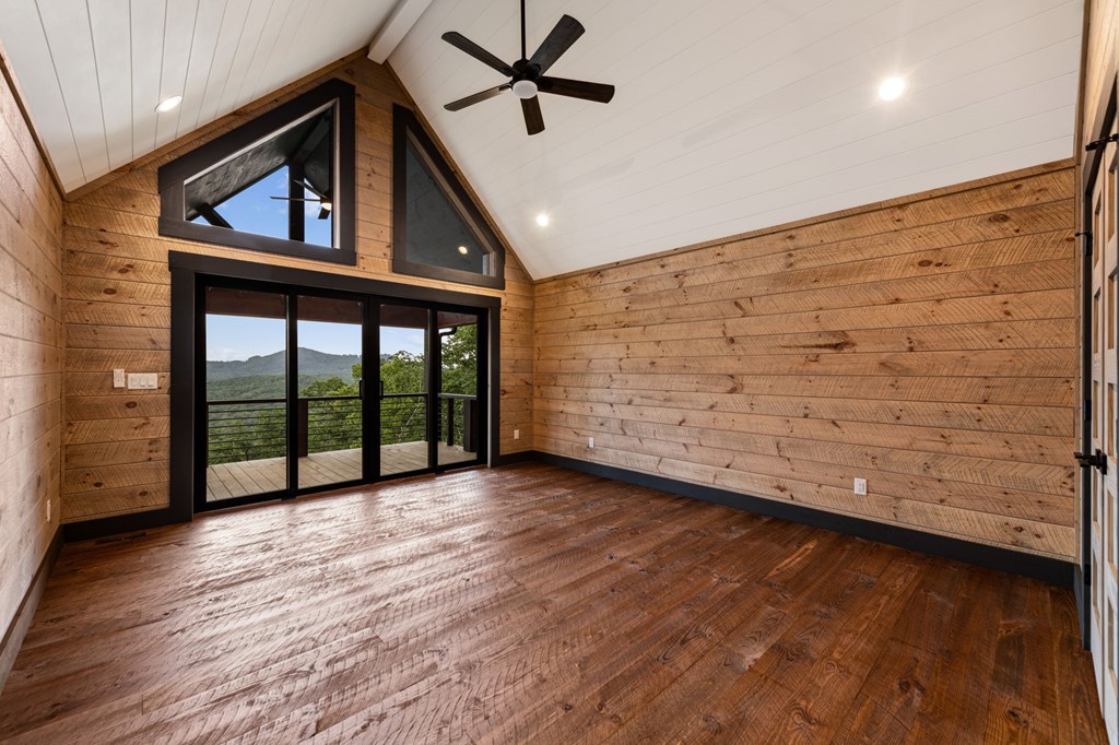 395 Pontoosuc Drive, Mineral Bluff