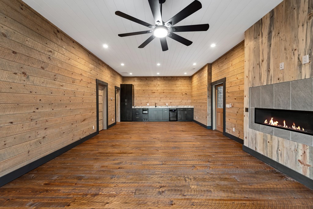 395 Pontoosuc Drive, Mineral Bluff