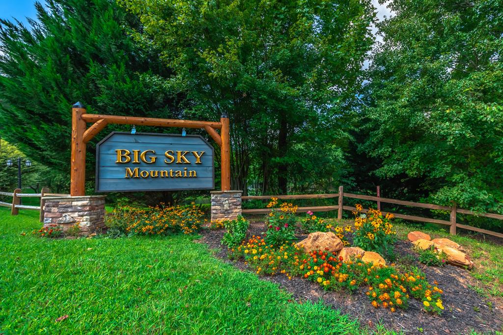 300 Cloudland Trace, Epworth