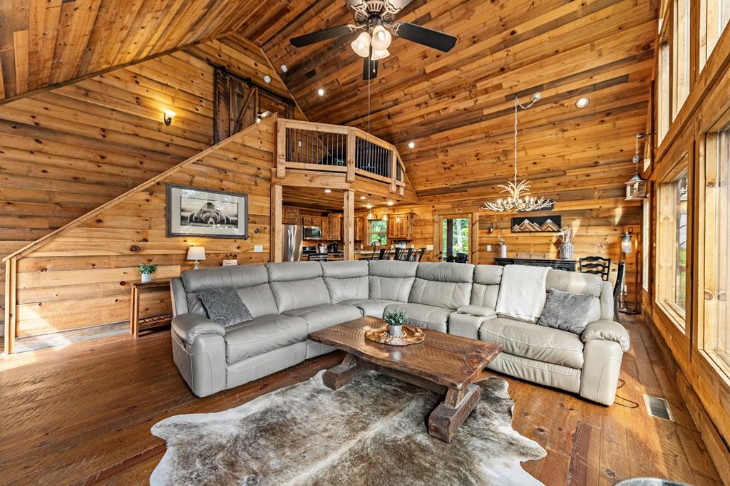 300 Cloudland Trace, Epworth