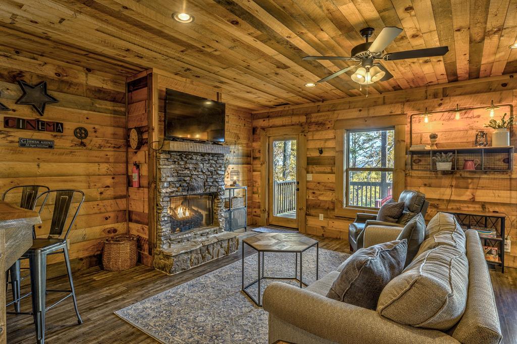 300 Cloudland Trace, Epworth