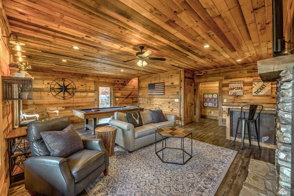 300 Cloudland Trace, Epworth