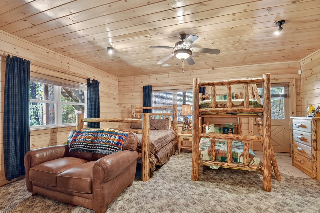 144 Chase Hollow Lane, Suches