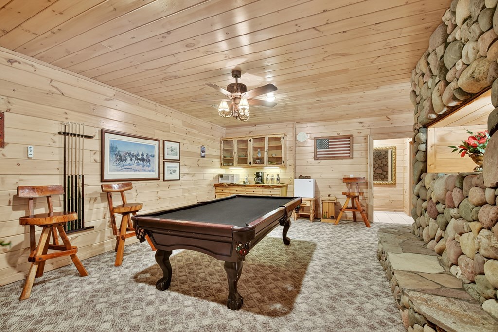 144 Chase Hollow Lane, Suches