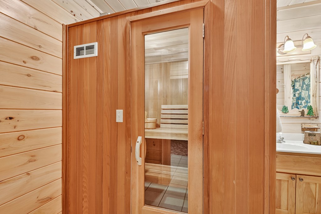 144 Chase Hollow Lane, Suches