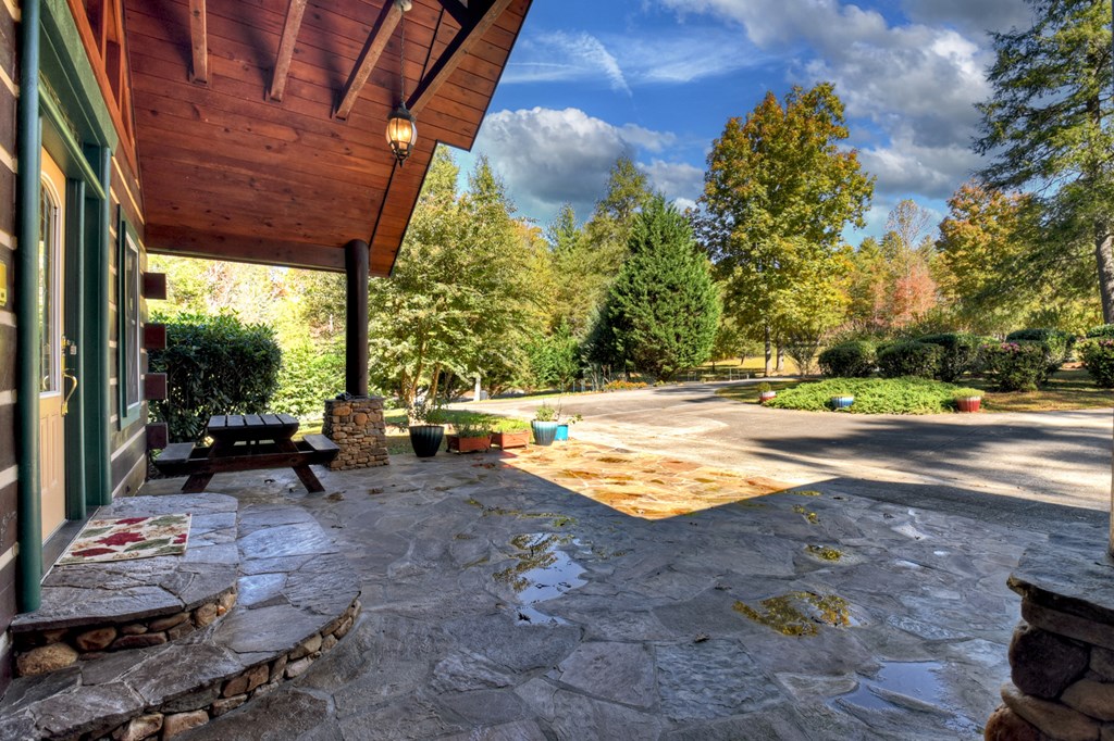 144 Chase Hollow Lane, Suches