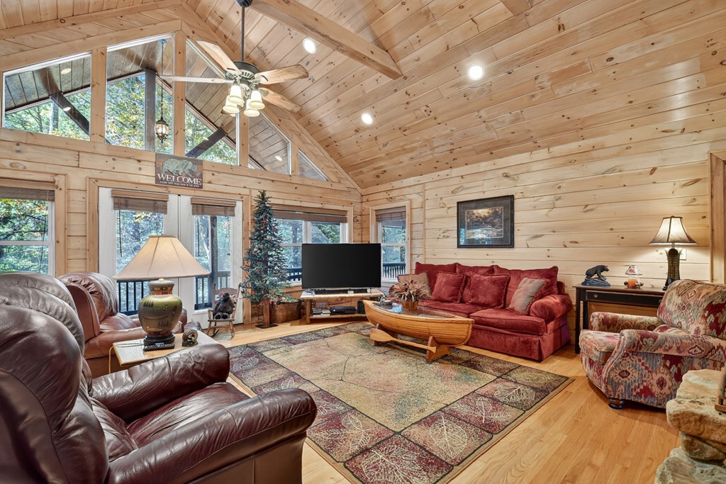 144 Chase Hollow Lane, Suches