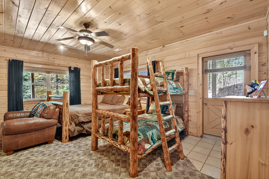 144 Chase Hollow Lane, Suches