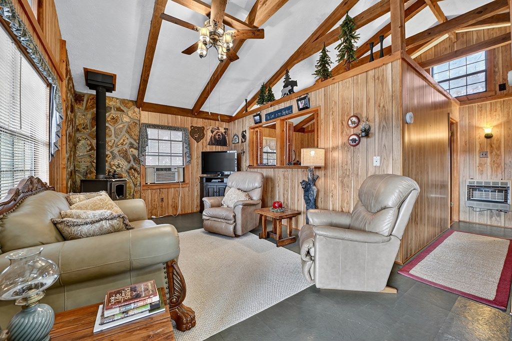 654 Stover Knob Trail