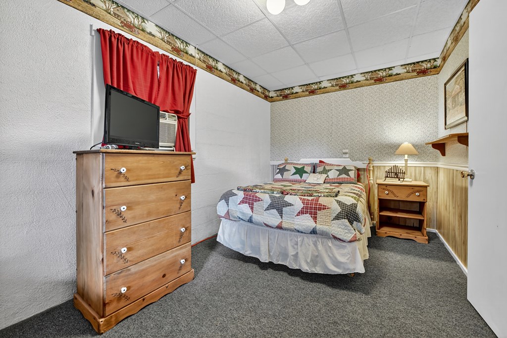 654 Stover Knob Trail