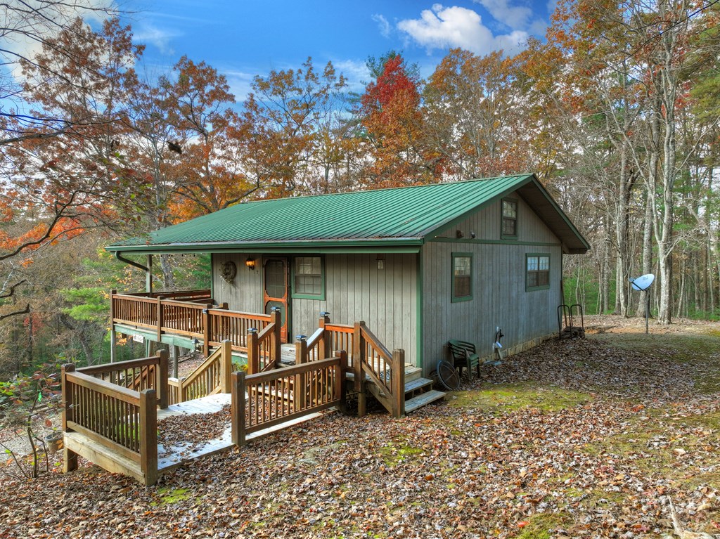 654 Stover Knob Trail