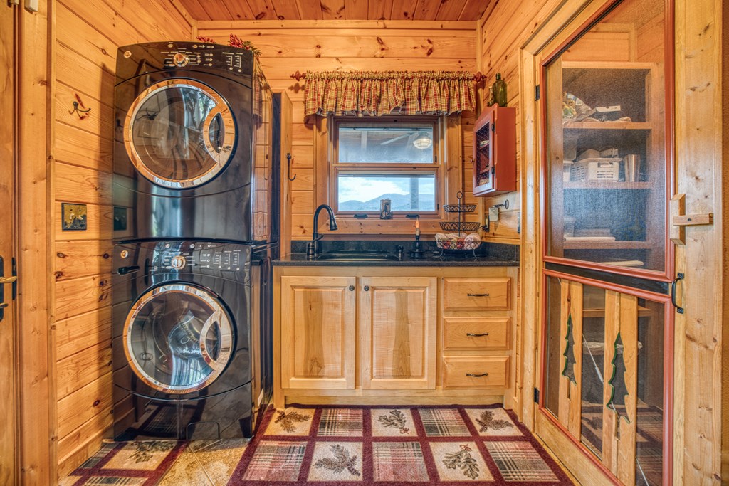 671 Stover Knob Trail