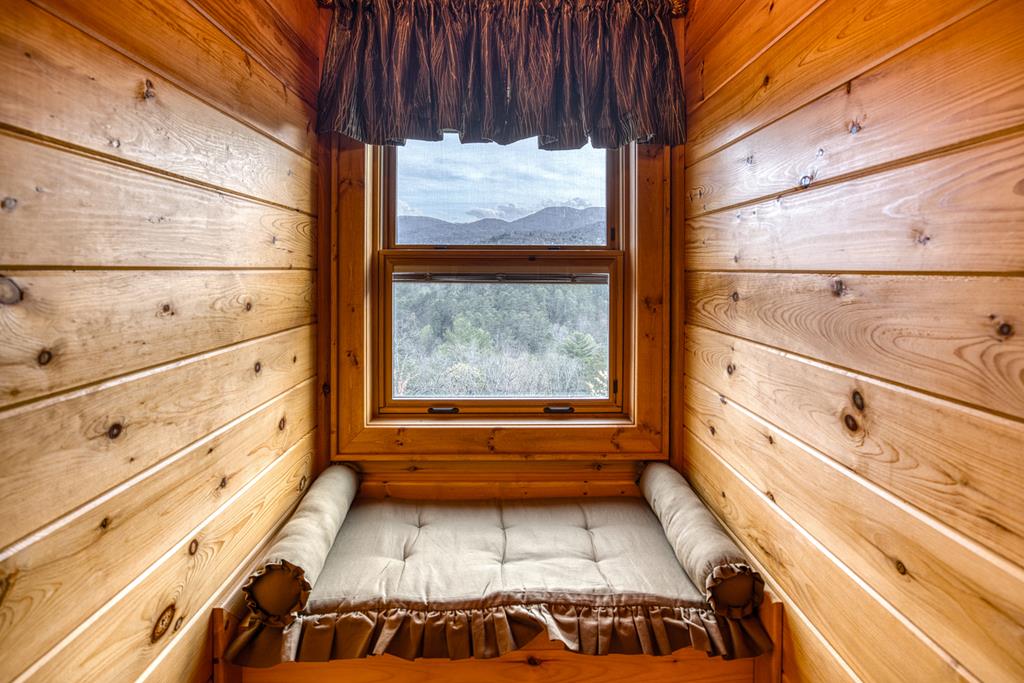 671 Stover Knob Trail