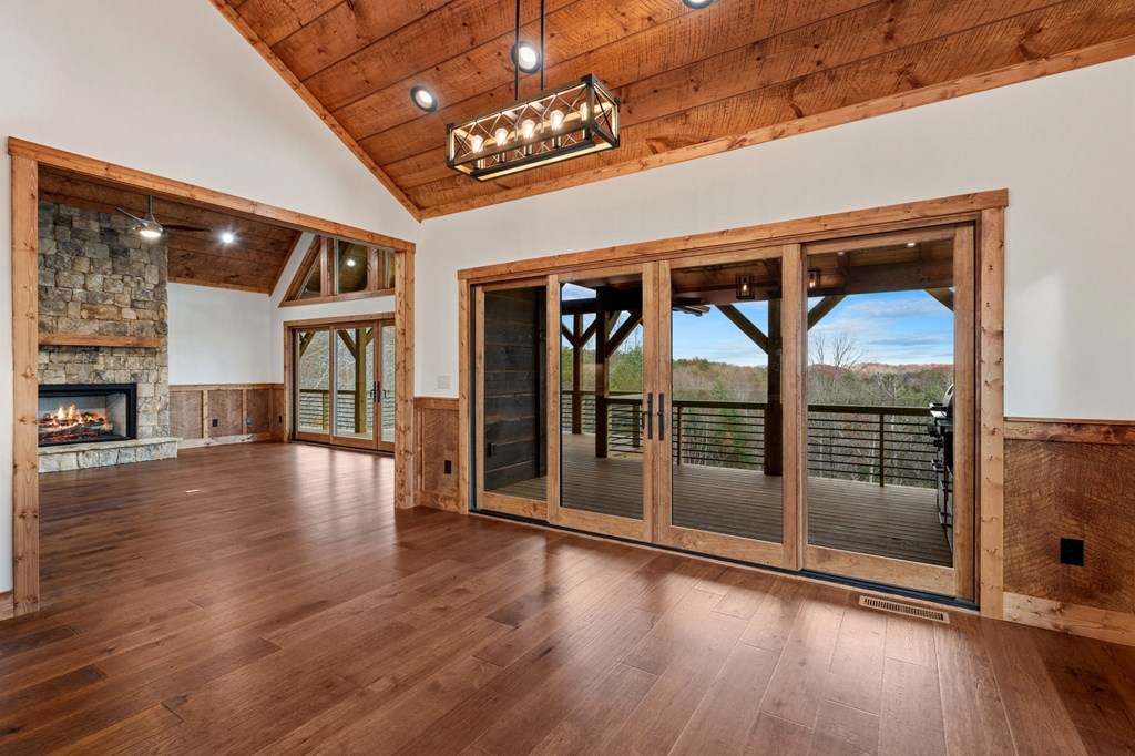 290 Weaver Creek Overlook