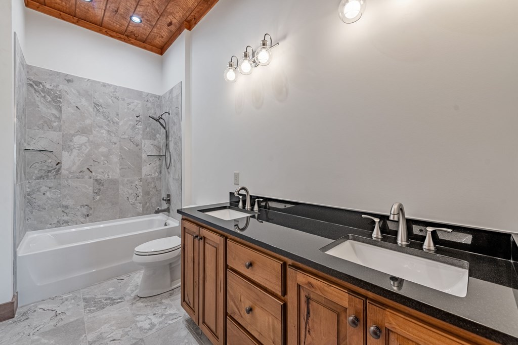 290 Weaver Creek Overlook