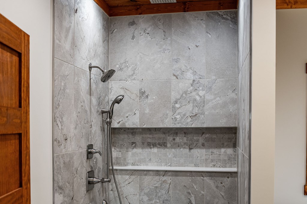 290 Weaver Creek Overlook