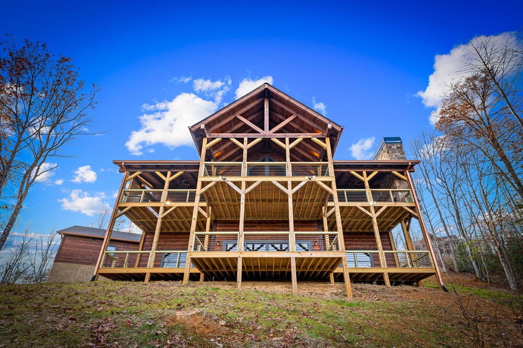 290 Weaver Creek Overlook