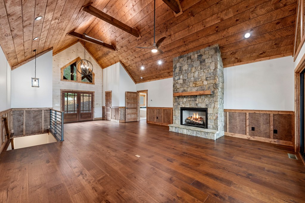 290 Weaver Creek Overlook