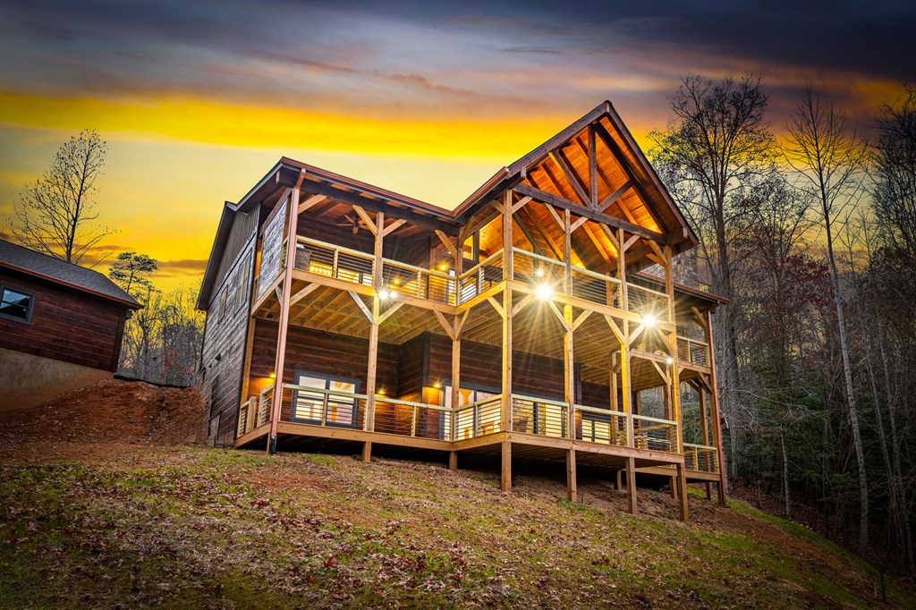 290 Weaver Creek Overlook