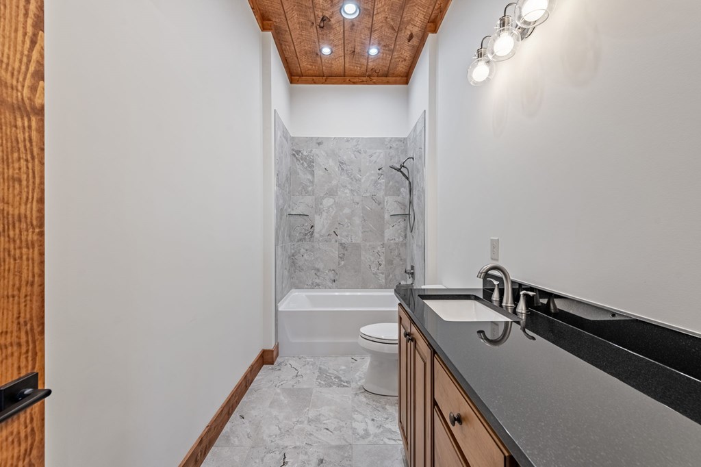 290 Weaver Creek Overlook