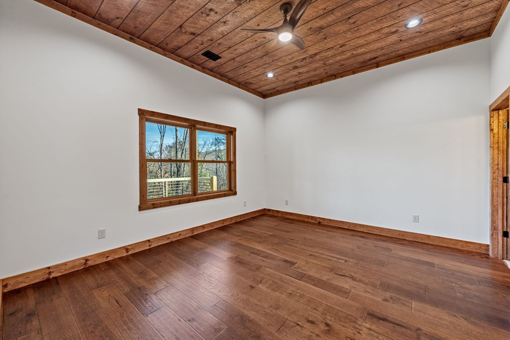 290 Weaver Creek Overlook