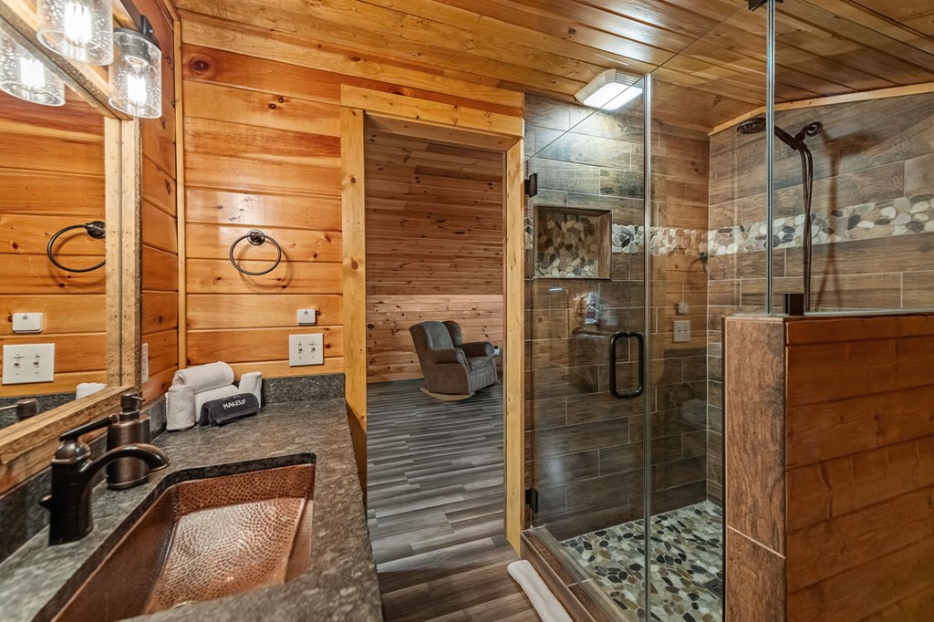 77 Old Covered Bridge Road