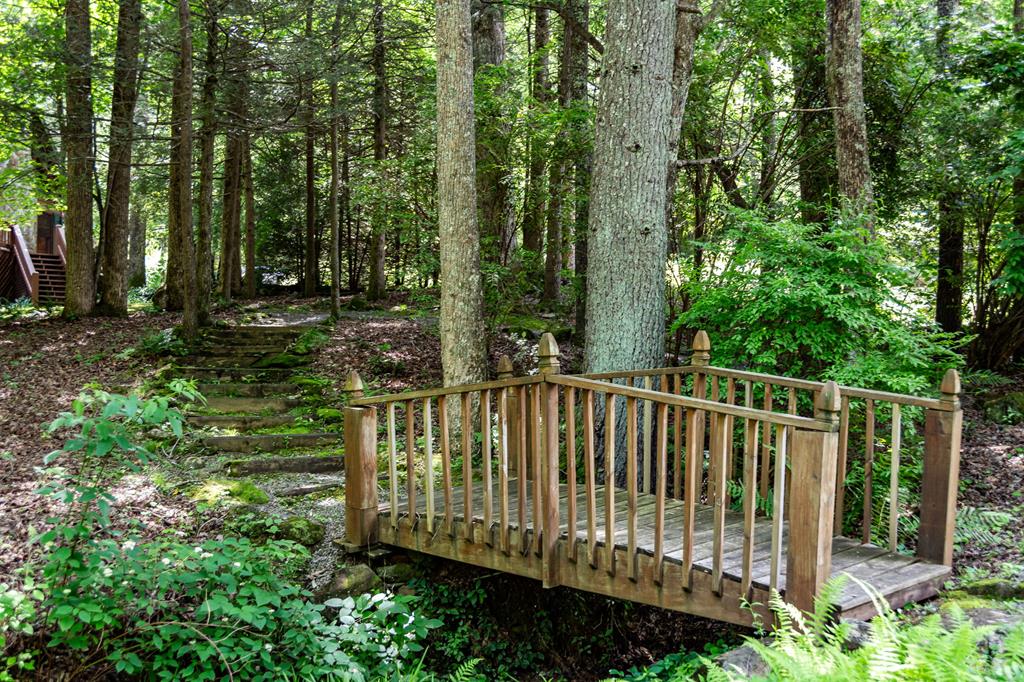 77 Old Covered Bridge Road