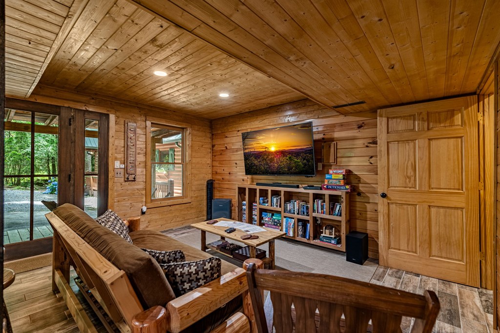 77 Old Covered Bridge Road