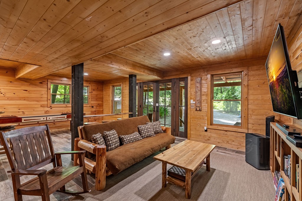 77 Old Covered Bridge Road