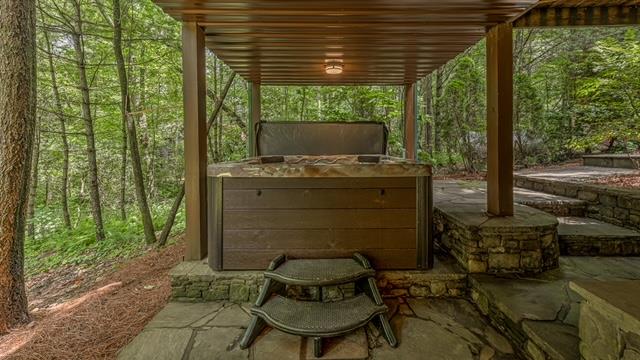 77 Old Covered Bridge Road