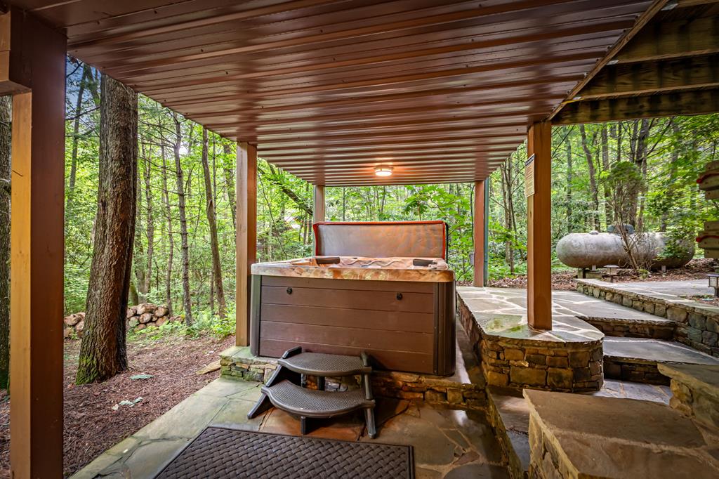 77 Old Covered Bridge Road