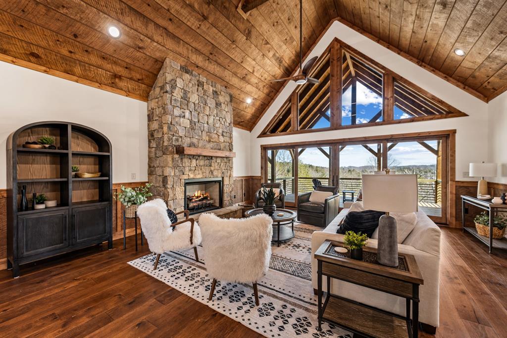 290 Weaver Creek Overlook