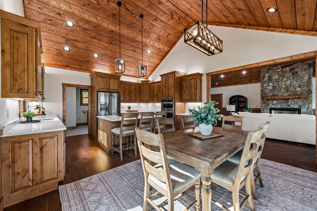 290 Weaver Creek Overlook