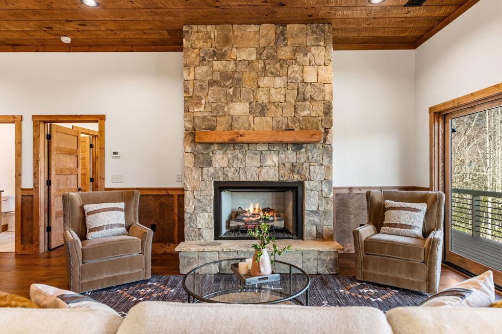 290 Weaver Creek Overlook