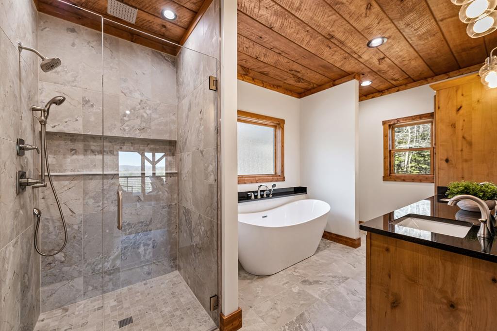 290 Weaver Creek Overlook