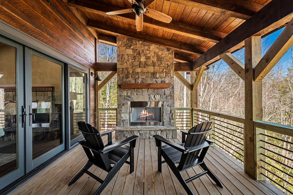 290 Weaver Creek Overlook